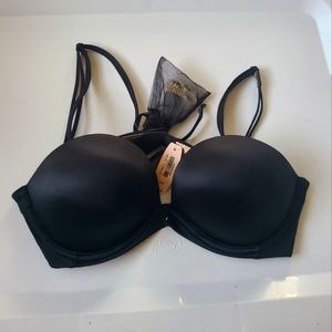 Brand new with Tags- Victoria's secret Very sexy strapless bra 34B